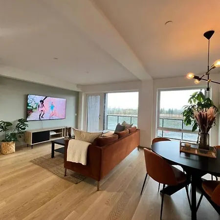 Airport 10mins With Free Parking Jessheim