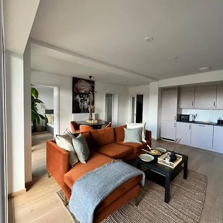 Airport 10mins With Free Parking *