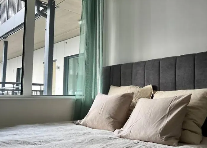 Airport 10mins With Free Parking