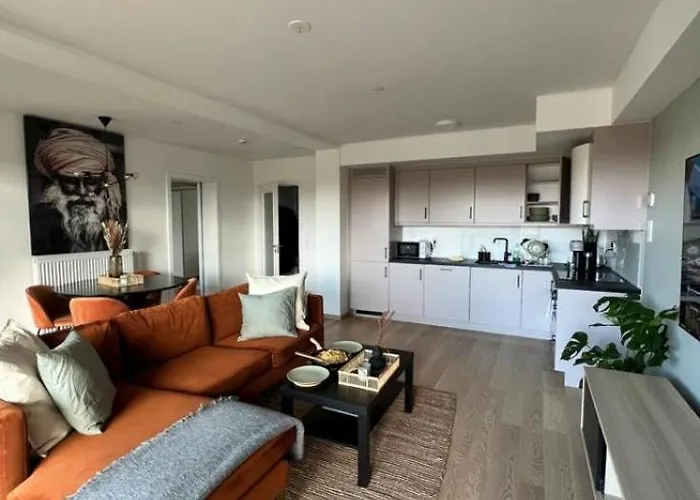 Airport 10mins With Free Parking *